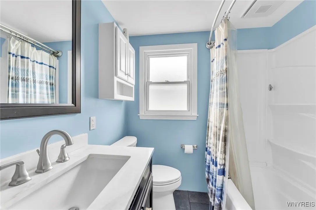 249 Dunlop Avenue, Tonawanda, New York 14150, Tonawanda, New York 14150, 4 Bedrooms Bedrooms, ,2 BathroomsBathrooms,Residential,For Sale,249 Dunlop Avenue, Tonawanda, New York 14150,B1625730