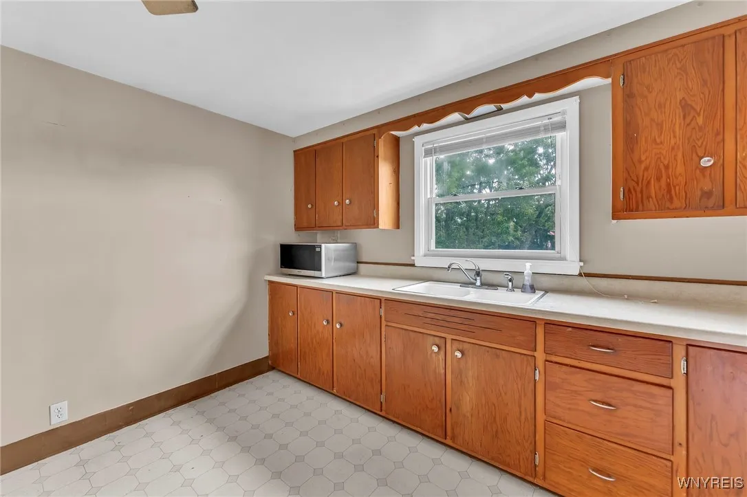 249 Dunlop Avenue, Tonawanda, New York 14150, Tonawanda, New York 14150, 4 Bedrooms Bedrooms, ,2 BathroomsBathrooms,Residential,For Sale,249 Dunlop Avenue, Tonawanda, New York 14150,B1625730