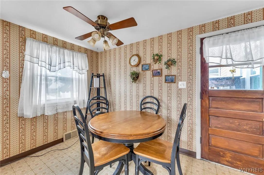 249 Dunlop Avenue, Tonawanda, New York 14150, Tonawanda, New York 14150, 4 Bedrooms Bedrooms, ,2 BathroomsBathrooms,Residential,For Sale,249 Dunlop Avenue, Tonawanda, New York 14150,B1625730