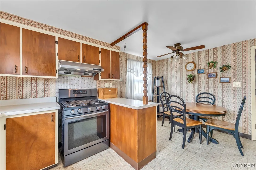 249 Dunlop Avenue, Tonawanda, New York 14150, Tonawanda, New York 14150, 4 Bedrooms Bedrooms, ,2 BathroomsBathrooms,Residential,For Sale,249 Dunlop Avenue, Tonawanda, New York 14150,B1625730