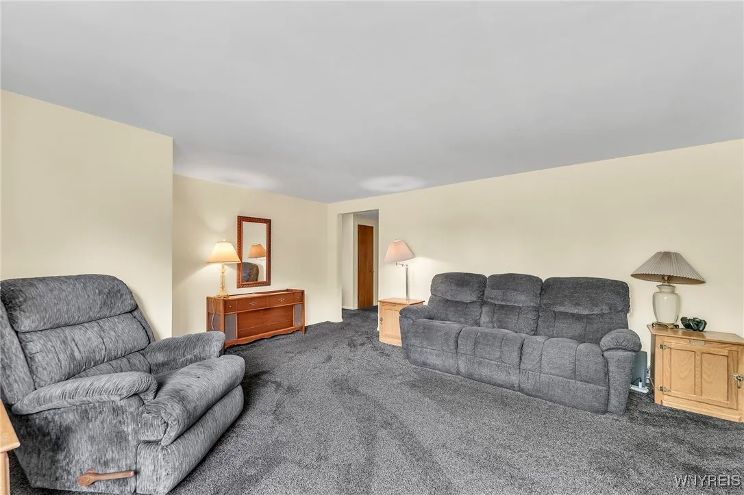 249 Dunlop Avenue, Tonawanda, New York 14150, Tonawanda, New York 14150, 4 Bedrooms Bedrooms, ,2 BathroomsBathrooms,Residential,For Sale,249 Dunlop Avenue, Tonawanda, New York 14150,B1625730