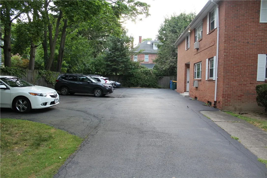 809 East Avenue 7, Rochester, New York 14607, Rochester, New York 14607, 1 Bedroom Bedrooms, 3 Rooms Rooms,1 BathroomBathrooms,Residential Lease,For Rent,809 East Avenue 7, Rochester, New York 14607,R1625424