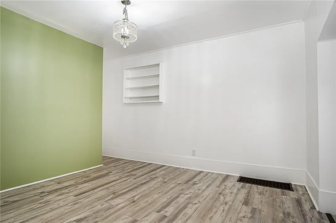 33 Laser Street, Rochester, New York 14621, Rochester, New York 14621, 4 Bedrooms Bedrooms, 8 Rooms Rooms,1 BathroomBathrooms,Residential,Closed,33 Laser Street, Rochester, New York 14621,0,R1625419