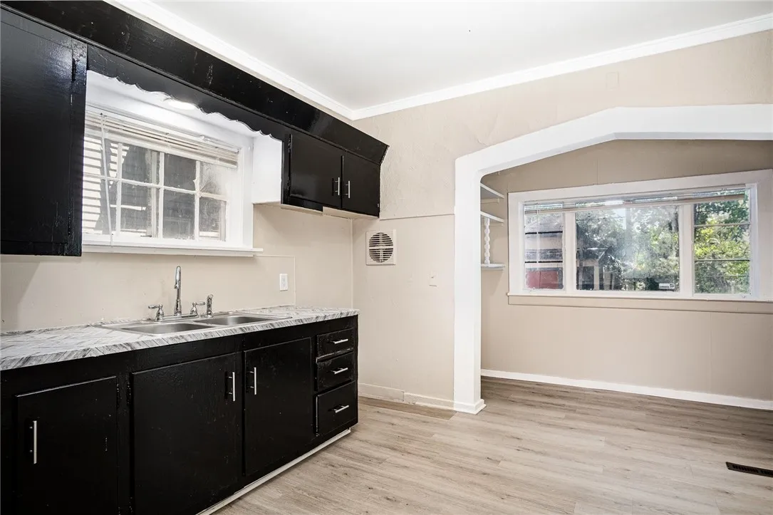 33 Laser Street, Rochester, New York 14621, Rochester, New York 14621, 4 Bedrooms Bedrooms, 8 Rooms Rooms,1 BathroomBathrooms,Residential,Closed,33 Laser Street, Rochester, New York 14621,0,R1625419