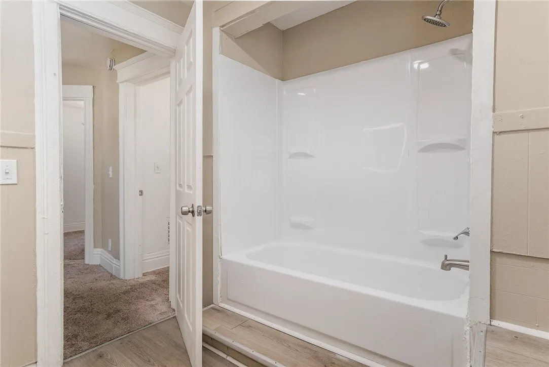 33 Laser Street, Rochester, New York 14621, Rochester, New York 14621, 4 Bedrooms Bedrooms, 8 Rooms Rooms,1 BathroomBathrooms,Residential,Closed,33 Laser Street, Rochester, New York 14621,0,R1625419