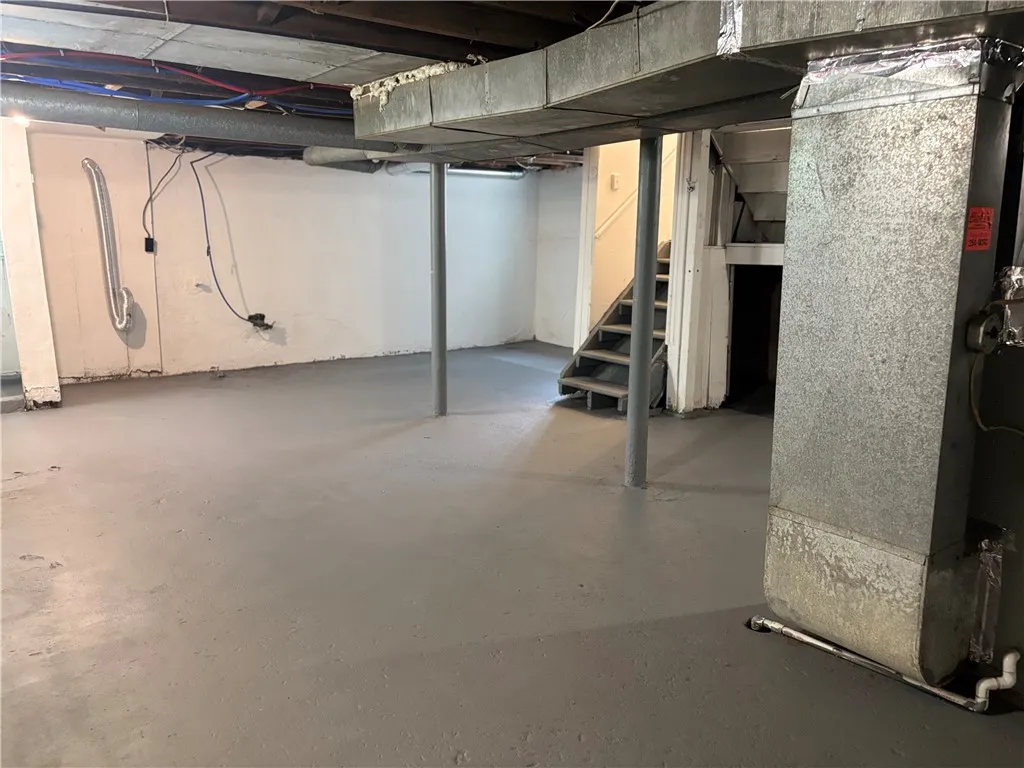 33 Laser Street, Rochester, New York 14621, Rochester, New York 14621, 4 Bedrooms Bedrooms, 8 Rooms Rooms,1 BathroomBathrooms,Residential,Closed,33 Laser Street, Rochester, New York 14621,0,R1625419