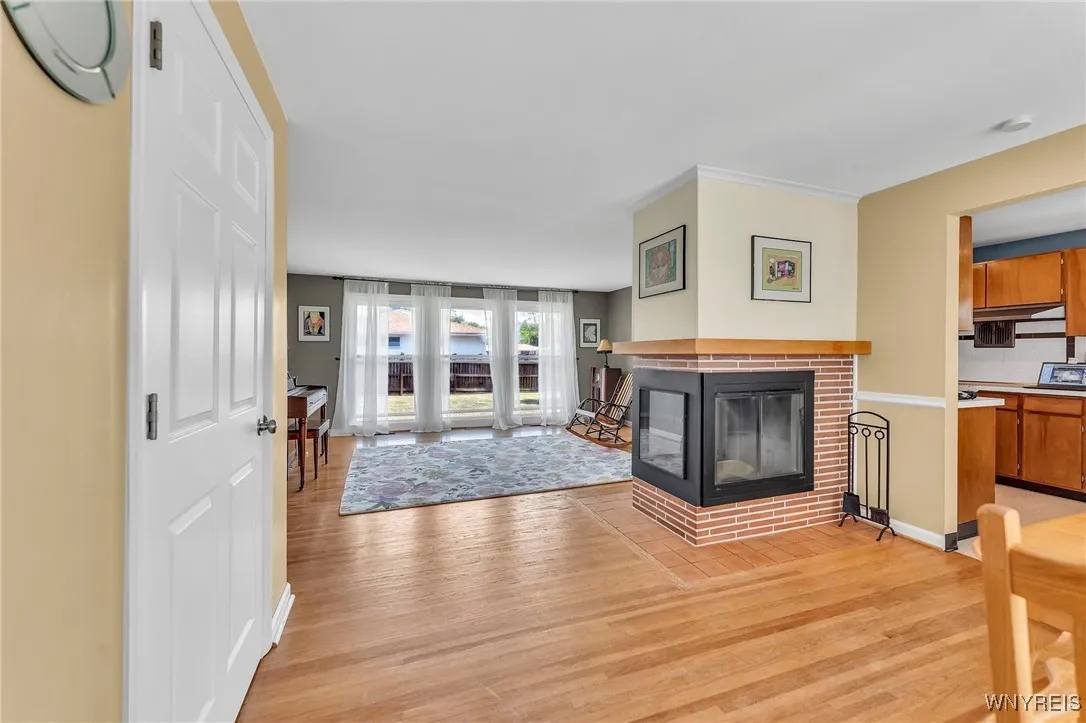 193 Jamaica Road, Tonawanda, New York 14150, Tonawanda, New York 14150, 3 Bedrooms Bedrooms, 9 Rooms Rooms,1 BathroomBathrooms,Residential,For Sale,193 Jamaica Road, Tonawanda, New York 14150,B1625732