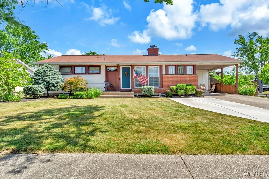 193 Jamaica Road, Tonawanda, New York 14150, Tonawanda, New York 14150, 3 Bedrooms Bedrooms, 9 Rooms Rooms,1 BathroomBathrooms,Residential,For Sale,193 Jamaica Road, Tonawanda, New York 14150,B1625732