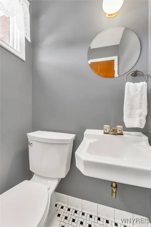 193 Jamaica Road, Tonawanda, New York 14150, Tonawanda, New York 14150, 3 Bedrooms Bedrooms, 9 Rooms Rooms,1 BathroomBathrooms,Residential,For Sale,193 Jamaica Road, Tonawanda, New York 14150,B1625732