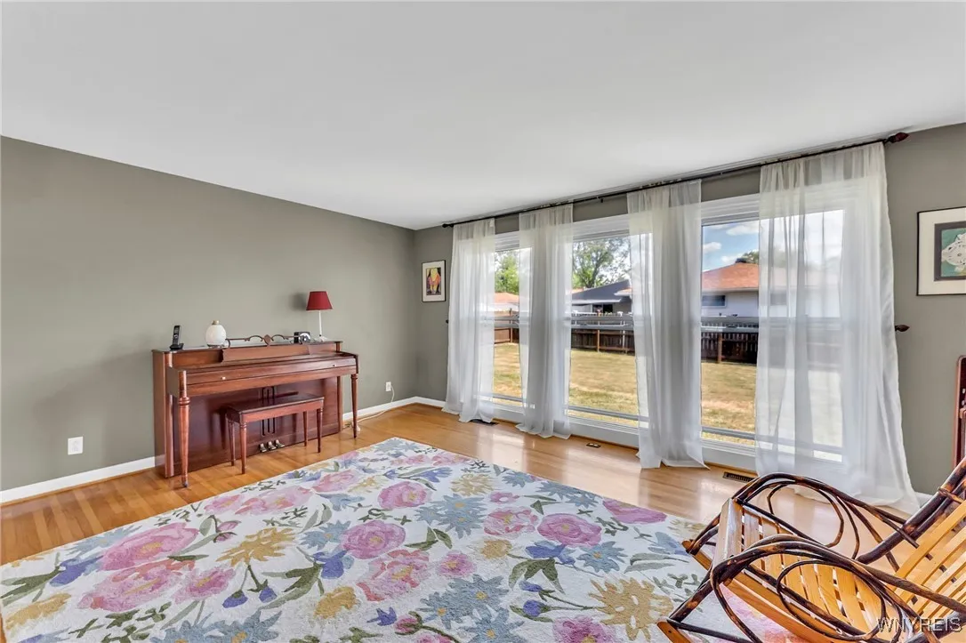 193 Jamaica Road, Tonawanda, New York 14150, Tonawanda, New York 14150, 3 Bedrooms Bedrooms, 9 Rooms Rooms,1 BathroomBathrooms,Residential,For Sale,193 Jamaica Road, Tonawanda, New York 14150,B1625732
