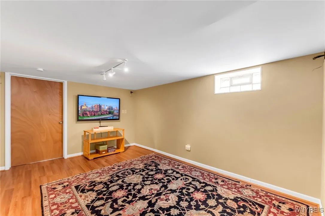 193 Jamaica Road, Tonawanda, New York 14150, Tonawanda, New York 14150, 3 Bedrooms Bedrooms, 9 Rooms Rooms,1 BathroomBathrooms,Residential,For Sale,193 Jamaica Road, Tonawanda, New York 14150,B1625732