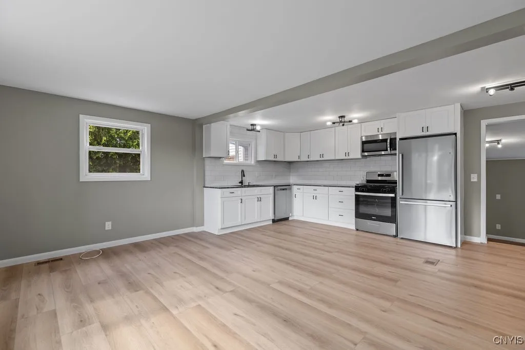 4076 Mill Road, Skaneateles, New York 13152, Skaneateles, New York 13152, 3 Bedrooms Bedrooms, 8 Rooms Rooms,2 BathroomsBathrooms,Residential Lease,For Rent,4076 Mill Road, Skaneateles, New York 13152,S1625521