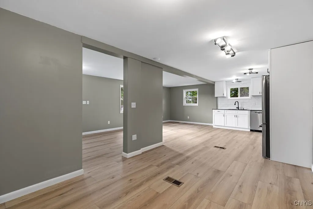 4076 Mill Road, Skaneateles, New York 13152, Skaneateles, New York 13152, 3 Bedrooms Bedrooms, 8 Rooms Rooms,2 BathroomsBathrooms,Residential Lease,For Rent,4076 Mill Road, Skaneateles, New York 13152,S1625521