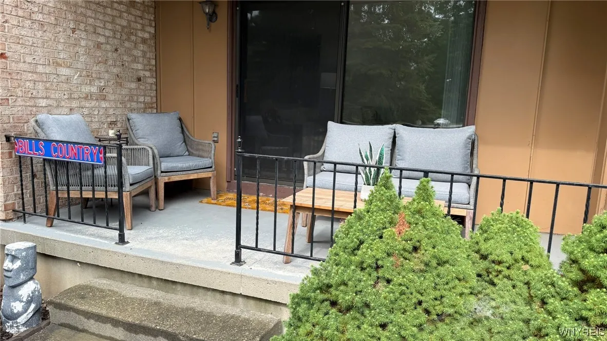 5 Greenwich Drive 2, Amherst, New York 14228, Amherst, New York 14228, 2 Bedrooms Bedrooms, 6 Rooms Rooms,1 BathroomBathrooms,Residential,For Sale,5 Greenwich Drive 2, Amherst, New York 14228,B1625738
