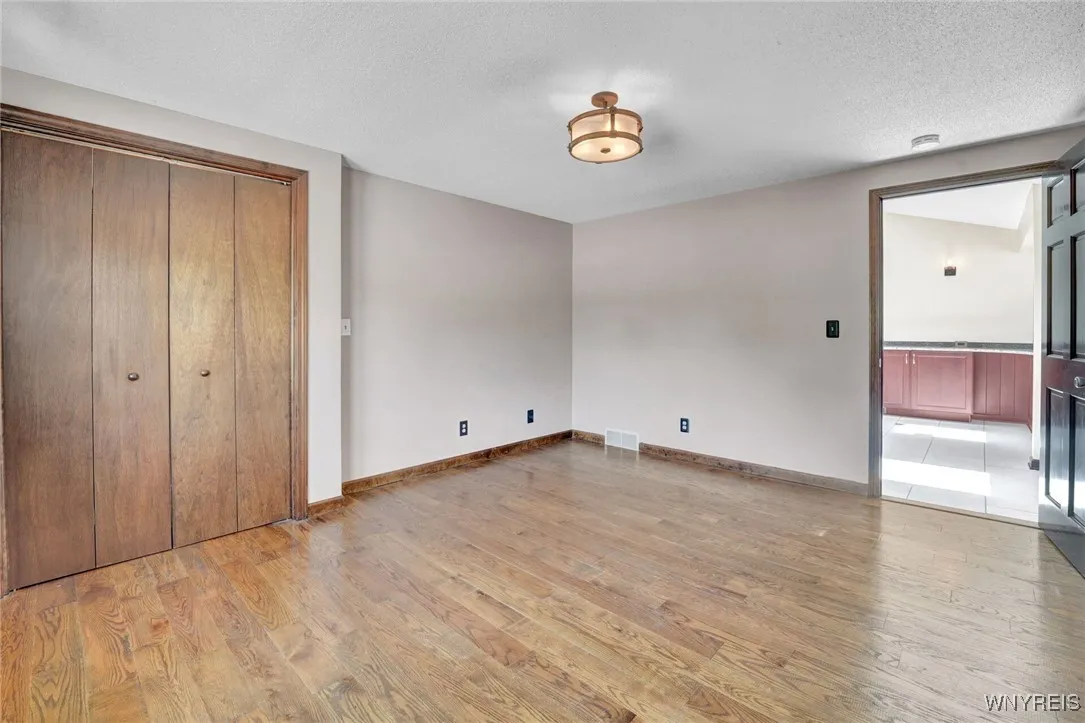 235 Old Lyme Drive, Amherst, New York 14221, Amherst, New York 14221, 5 Bedrooms Bedrooms, 12 Rooms Rooms,2 BathroomsBathrooms,Residential,For Sale,235 Old Lyme Drive, Amherst, New York 14221,B1625260