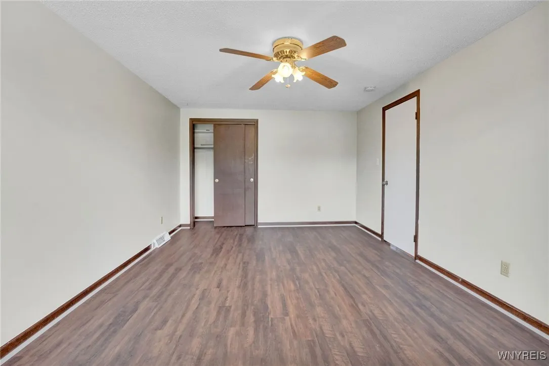 235 Old Lyme Drive, Amherst, New York 14221, Amherst, New York 14221, 5 Bedrooms Bedrooms, 12 Rooms Rooms,2 BathroomsBathrooms,Residential,For Sale,235 Old Lyme Drive, Amherst, New York 14221,B1625260
