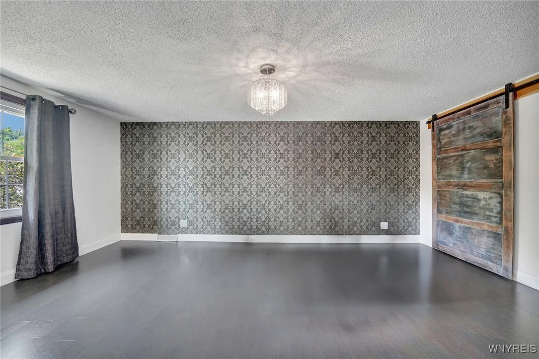 235 Old Lyme Drive, Amherst, New York 14221, Amherst, New York 14221, 5 Bedrooms Bedrooms, 12 Rooms Rooms,2 BathroomsBathrooms,Residential,For Sale,235 Old Lyme Drive, Amherst, New York 14221,B1625260