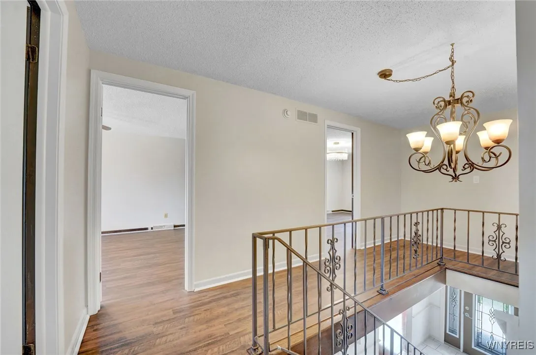 235 Old Lyme Drive, Amherst, New York 14221, Amherst, New York 14221, 5 Bedrooms Bedrooms, 12 Rooms Rooms,2 BathroomsBathrooms,Residential,For Sale,235 Old Lyme Drive, Amherst, New York 14221,B1625260