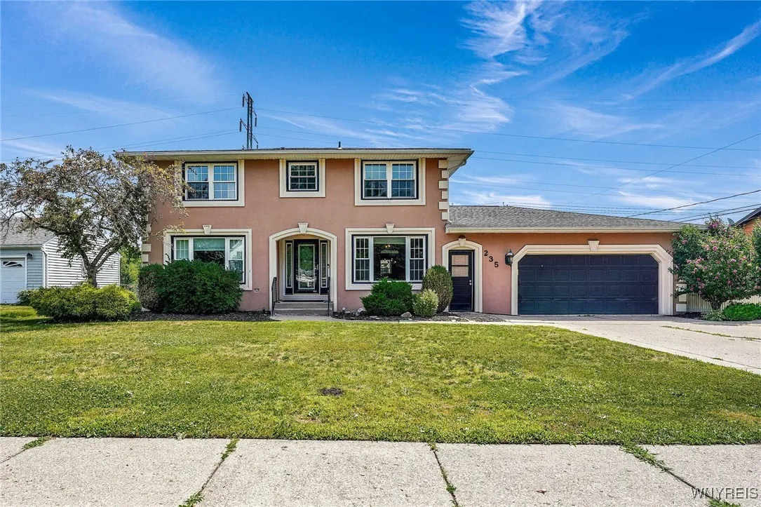 235 Old Lyme Drive, Amherst, New York 14221, Amherst, New York 14221, 5 Bedrooms Bedrooms, 12 Rooms Rooms,2 BathroomsBathrooms,Residential,For Sale,235 Old Lyme Drive, Amherst, New York 14221,B1625260