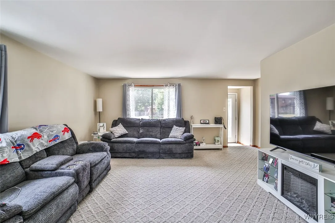 Right Side Family Room