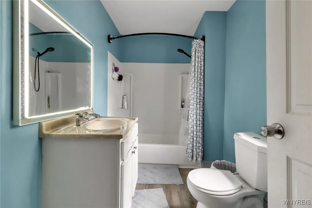 second floor bathroom