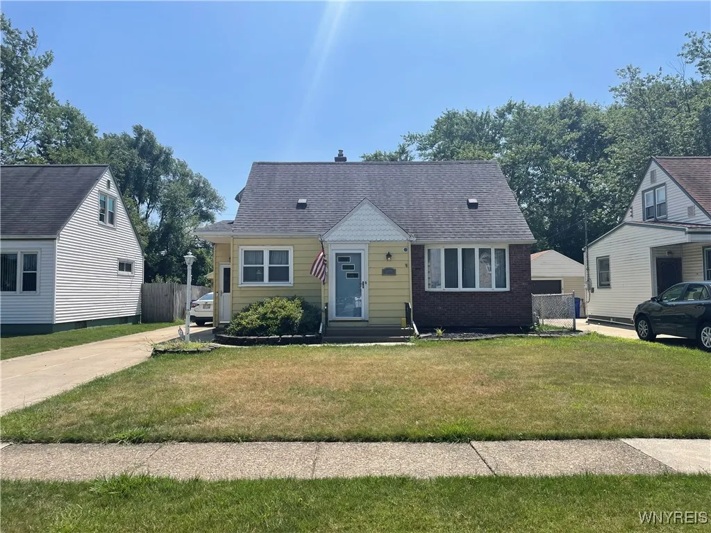103 Maryon Drive, West Seneca, New York 14220, West Seneca, New York 14220, 3 Bedrooms Bedrooms, 7 Rooms Rooms,2 BathroomsBathrooms,Residential,For Sale,103 Maryon Drive, West Seneca, New York 14220,B1625768