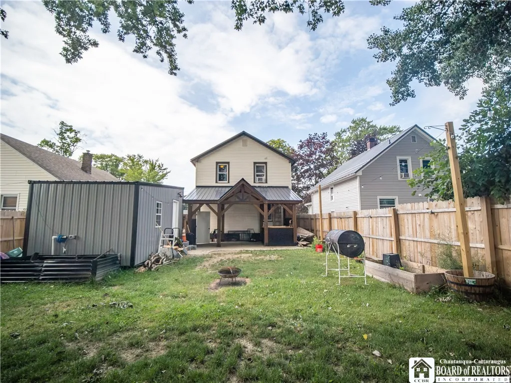 136 South Martin Street, Dunkirk, New York 14048, Dunkirk, New York 14048, 3 Bedrooms Bedrooms, 7 Rooms Rooms,1 BathroomBathrooms,Residential,For Sale,136 South Martin Street, Dunkirk, New York 14048,R1625775