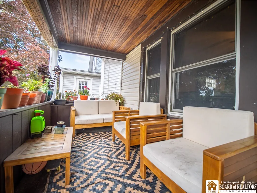 136 South Martin Street, Dunkirk, New York 14048, Dunkirk, New York 14048, 3 Bedrooms Bedrooms, 7 Rooms Rooms,1 BathroomBathrooms,Residential,For Sale,136 South Martin Street, Dunkirk, New York 14048,R1625775