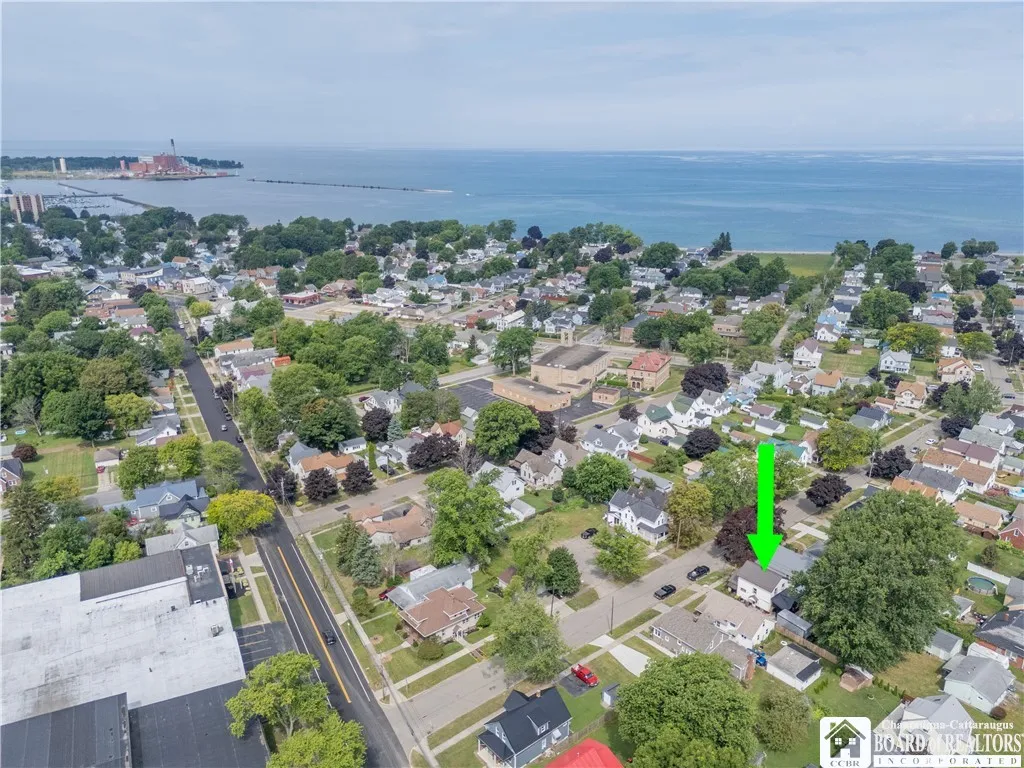 136 South Martin Street, Dunkirk, New York 14048, Dunkirk, New York 14048, 3 Bedrooms Bedrooms, 7 Rooms Rooms,1 BathroomBathrooms,Residential,For Sale,136 South Martin Street, Dunkirk, New York 14048,R1625775