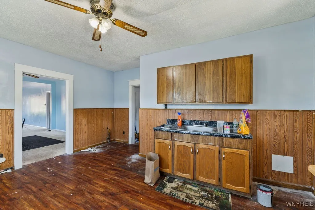 615 Hopkins Street, Buffalo, New York 14220, Buffalo, New York 14220, ,Commercial Sale,For Sale,615 Hopkins Street, Buffalo, New York 14220,B1625588
