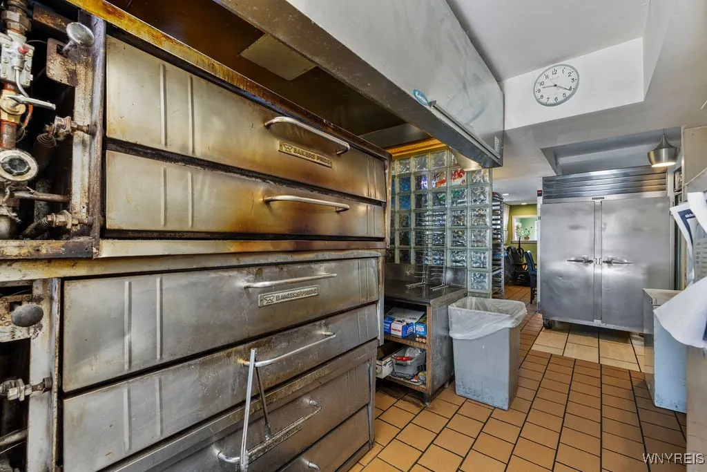 615 Hopkins Street, Buffalo, New York 14220, Buffalo, New York 14220, ,Commercial Sale,For Sale,615 Hopkins Street, Buffalo, New York 14220,B1625588