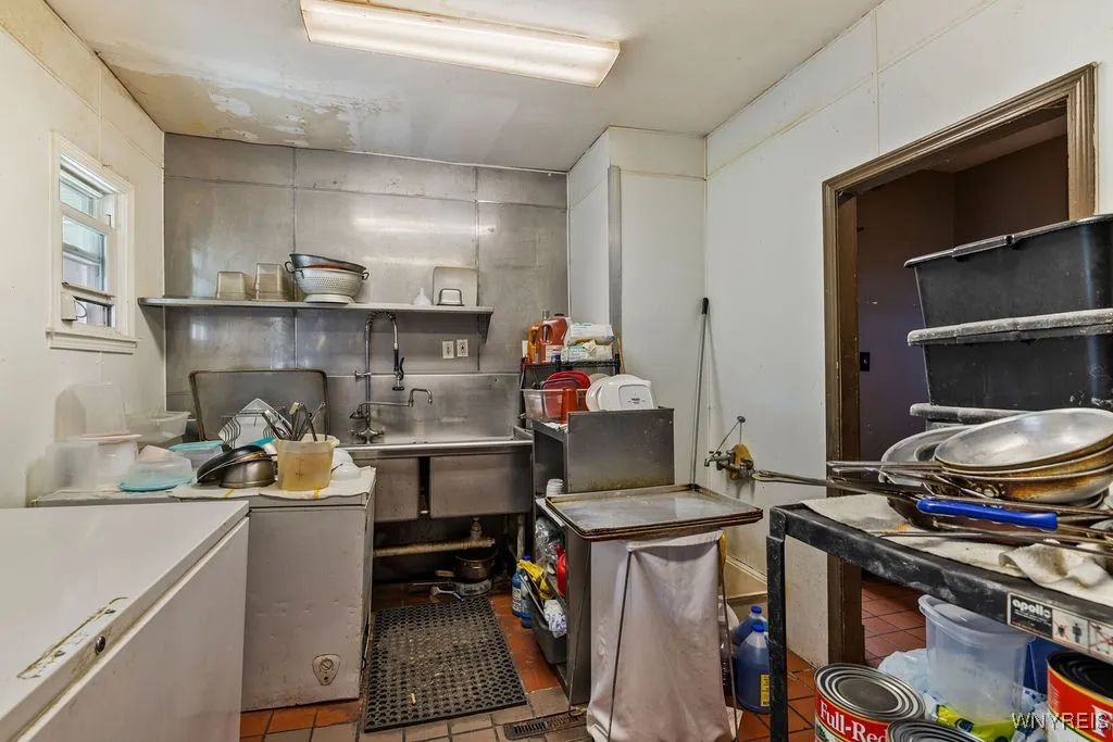 615 Hopkins Street, Buffalo, New York 14220, Buffalo, New York 14220, ,Commercial Sale,For Sale,615 Hopkins Street, Buffalo, New York 14220,B1625588