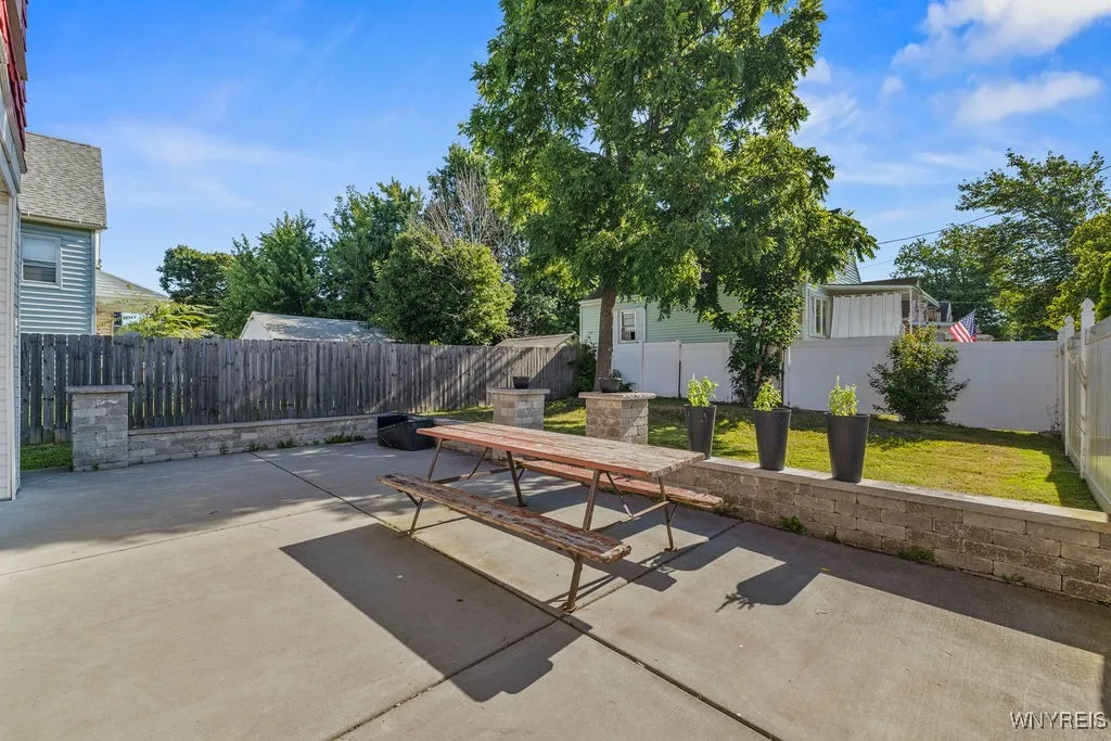 615 Hopkins Street, Buffalo, New York 14220, Buffalo, New York 14220, ,Commercial Sale,For Sale,615 Hopkins Street, Buffalo, New York 14220,B1625588