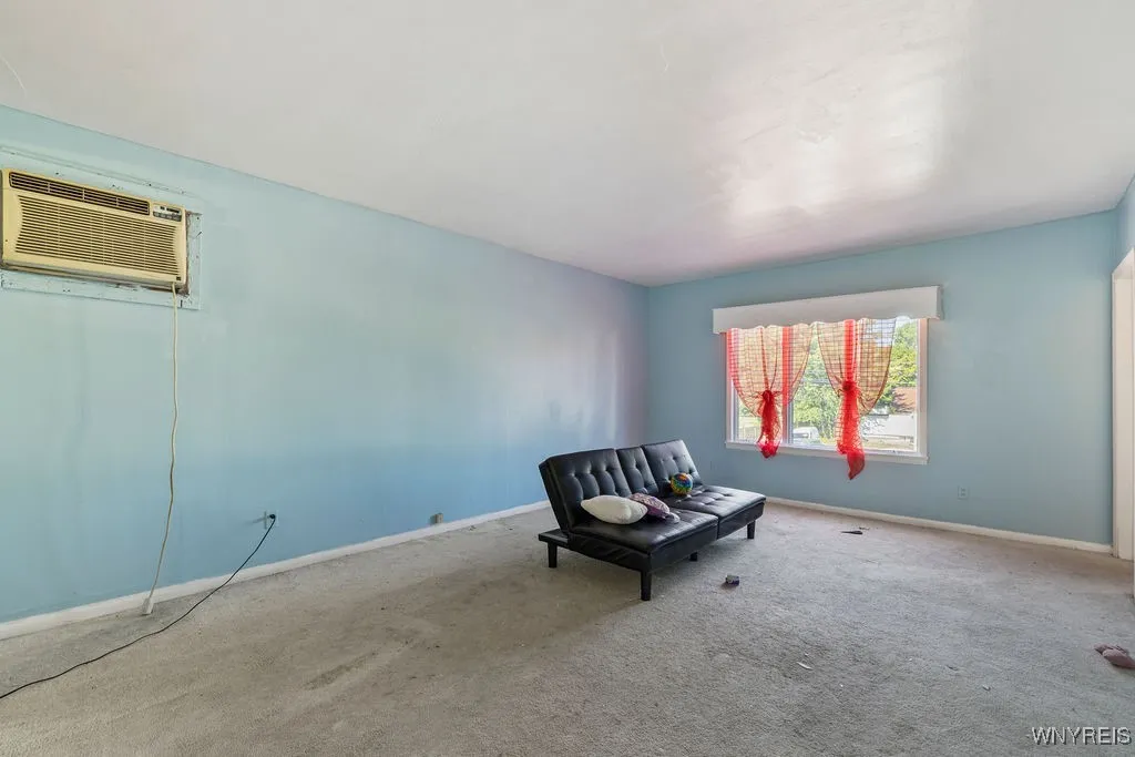 615 Hopkins Street, Buffalo, New York 14220, Buffalo, New York 14220, ,Commercial Sale,For Sale,615 Hopkins Street, Buffalo, New York 14220,B1625588