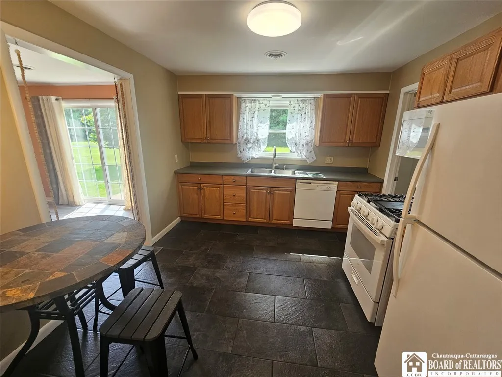 104 South Main Street, Portville, New York 14770, Portville, New York 14770, 2 Bedrooms Bedrooms, 6 Rooms Rooms,1 BathroomBathrooms,Residential,For Sale,104 South Main Street, Portville, New York 14770,R1625786