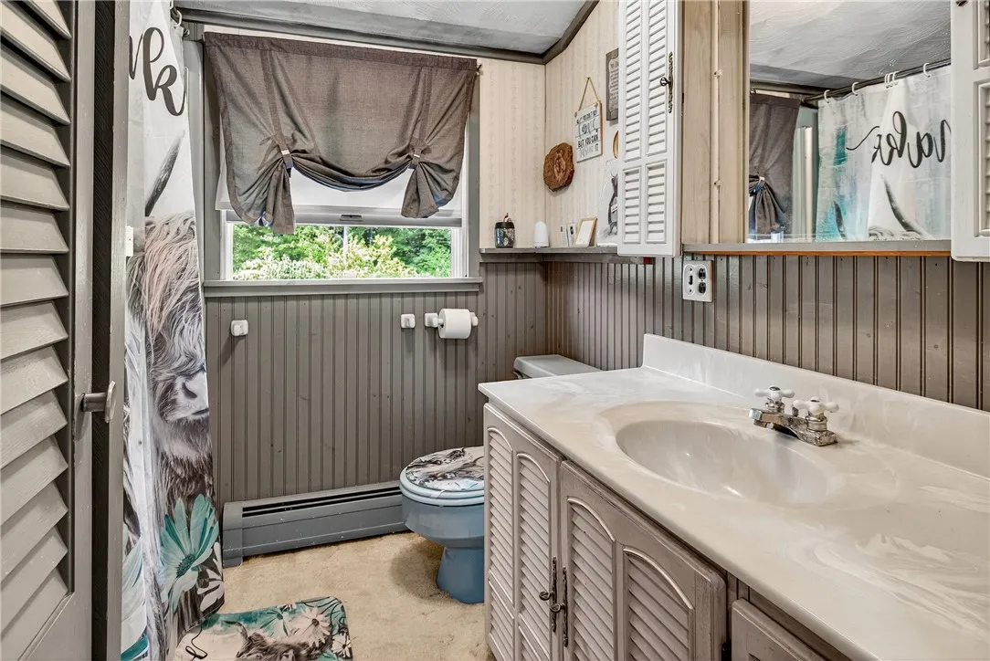 3664 North Main Street Road, Murray, New York 1447, Murray, New York 14470, 3 Bedrooms Bedrooms, 7 Rooms Rooms,2 BathroomsBathrooms,Residential,For Sale,3664 North Main Street Road, Murray, New York 1447,R1623137