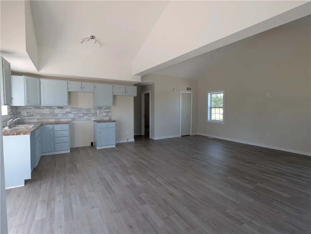 5594 Middle Road, Canadice, New York 14466, Canadice, New York 14466, 1 Bedroom Bedrooms, 2 Rooms Rooms,1 BathroomBathrooms,Residential,For Sale,5594 Middle Road, Canadice, New York 14466,R1625790
