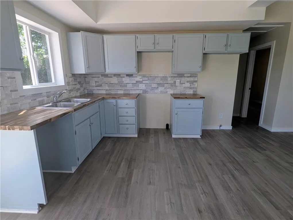 5594 Middle Road, Canadice, New York 14466, Canadice, New York 14466, 1 Bedroom Bedrooms, 2 Rooms Rooms,1 BathroomBathrooms,Residential,For Sale,5594 Middle Road, Canadice, New York 14466,R1625790