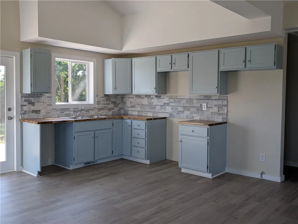 5594 Middle Road, Canadice, New York 14466, Canadice, New York 14466, 1 Bedroom Bedrooms, 2 Rooms Rooms,1 BathroomBathrooms,Residential,For Sale,5594 Middle Road, Canadice, New York 14466,R1625790