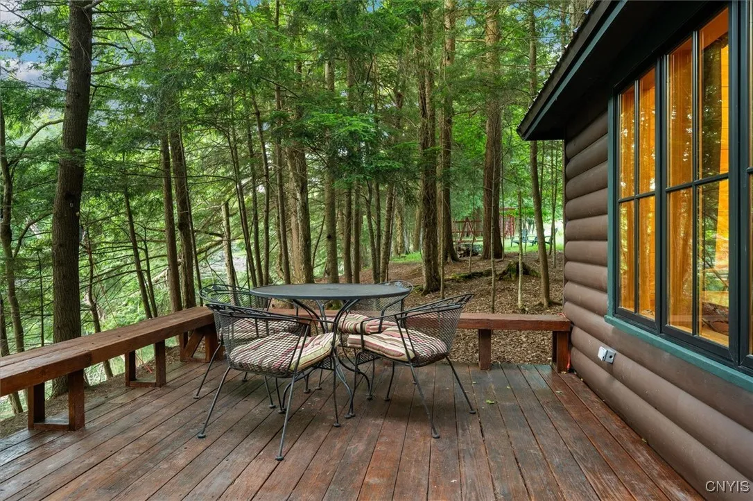 Coffee or cocktails would be perfect here