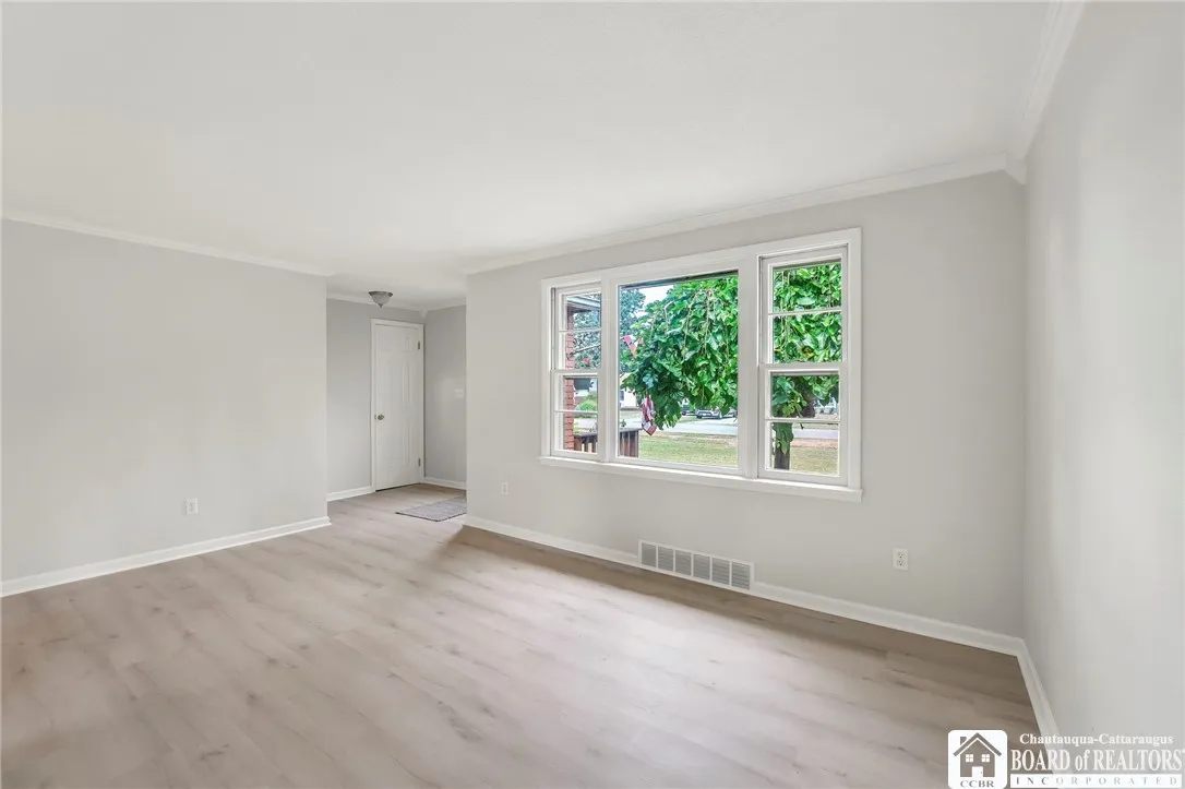 3819 Cornell Street, Hamburg, New York 14075, Hamburg, New York 14075, 4 Bedrooms Bedrooms, 8 Rooms Rooms,2 BathroomsBathrooms,Residential,For Sale,3819 Cornell Street, Hamburg, New York 14075,R1625754