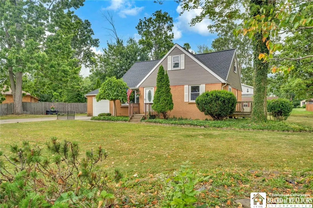 3819 Cornell Street, Hamburg, New York 14075, Hamburg, New York 14075, 4 Bedrooms Bedrooms, 8 Rooms Rooms,2 BathroomsBathrooms,Residential,For Sale,3819 Cornell Street, Hamburg, New York 14075,R1625754
