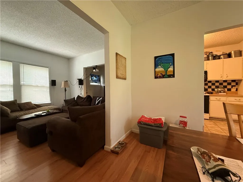 453 Averill Avenue, Rochester, New York 14607, Rochester, New York 14607, 3 Bedrooms Bedrooms, 7 Rooms Rooms,1 BathroomBathrooms,Residential,For Sale,453 Averill Avenue, Rochester, New York 14607,R1625797