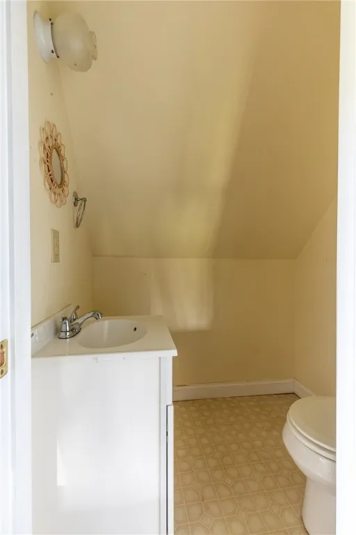 708 Baylor Circle, Elmira City, New York 14904, Elmira City, New York 14904, 5 Bedrooms Bedrooms, 10 Rooms Rooms,1 BathroomBathrooms,Residential,For Sale,708 Baylor Circle, Elmira City, New York 14904,R1625793