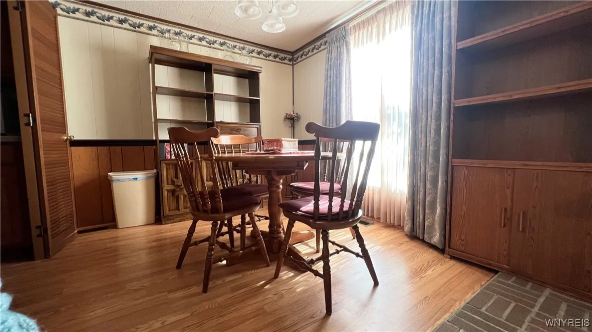 24 Maple Avenue, Alden, New York 14004, Alden, New York 14004, 3 Bedrooms Bedrooms, 10 Rooms Rooms,2 BathroomsBathrooms,Residential,For Sale,24 Maple Avenue, Alden, New York 14004,B1625795