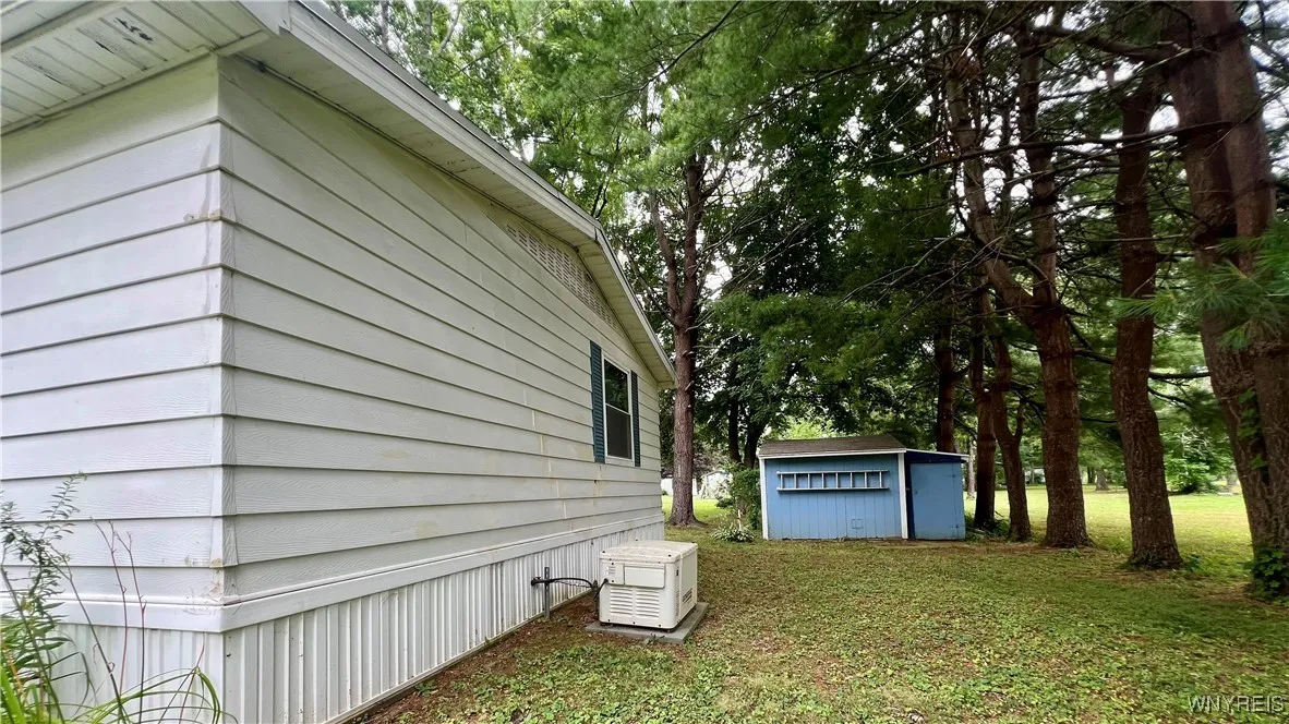 24 Maple Avenue, Alden, New York 14004, Alden, New York 14004, 3 Bedrooms Bedrooms, 10 Rooms Rooms,2 BathroomsBathrooms,Residential,For Sale,24 Maple Avenue, Alden, New York 14004,B1625795