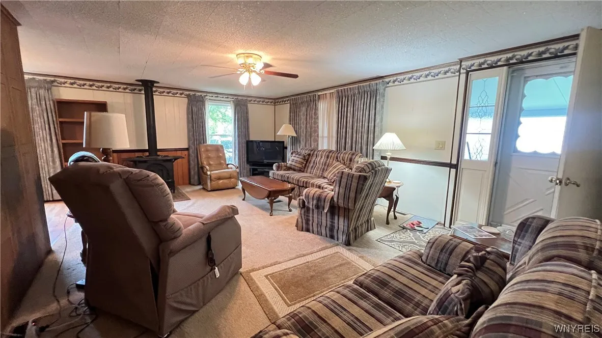 24 Maple Avenue, Alden, New York 14004, Alden, New York 14004, 3 Bedrooms Bedrooms, 10 Rooms Rooms,2 BathroomsBathrooms,Residential,For Sale,24 Maple Avenue, Alden, New York 14004,B1625795