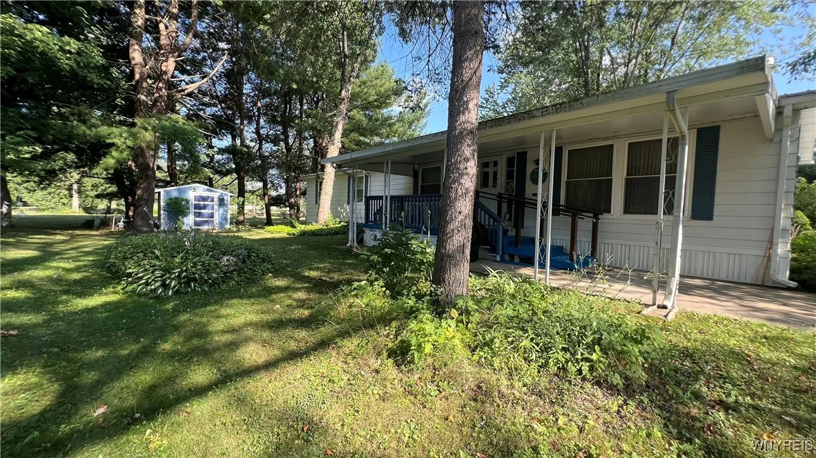 24 Maple Avenue, Alden, New York 14004, Alden, New York 14004, 3 Bedrooms Bedrooms, 10 Rooms Rooms,2 BathroomsBathrooms,Residential,For Sale,24 Maple Avenue, Alden, New York 14004,B1625795