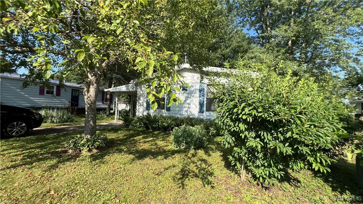 24 Maple Avenue, Alden, New York 14004, Alden, New York 14004, 3 Bedrooms Bedrooms, 10 Rooms Rooms,2 BathroomsBathrooms,Residential,For Sale,24 Maple Avenue, Alden, New York 14004,B1625795