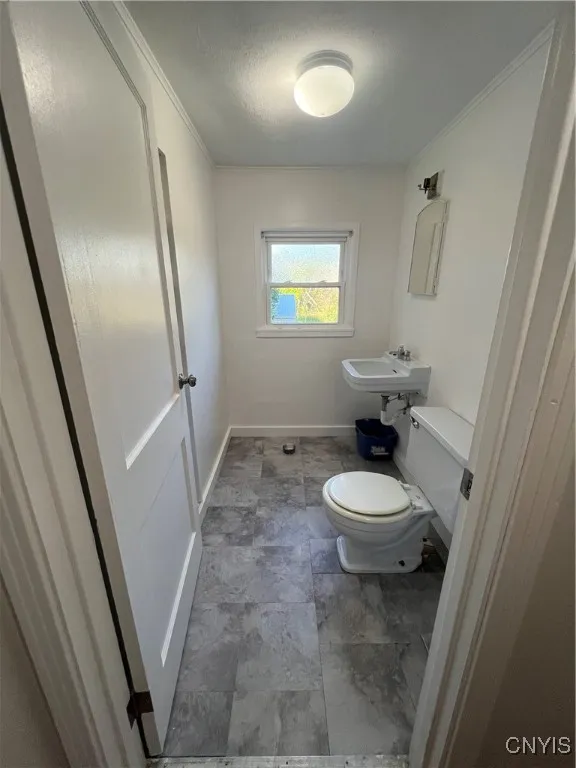 106 Westwood Avenue, Salina, New York 13211, Salina, New York 13211, 3 Bedrooms Bedrooms, 7 Rooms Rooms,1 BathroomBathrooms,Residential,For Sale,106 Westwood Avenue, Salina, New York 13211,S1625798
